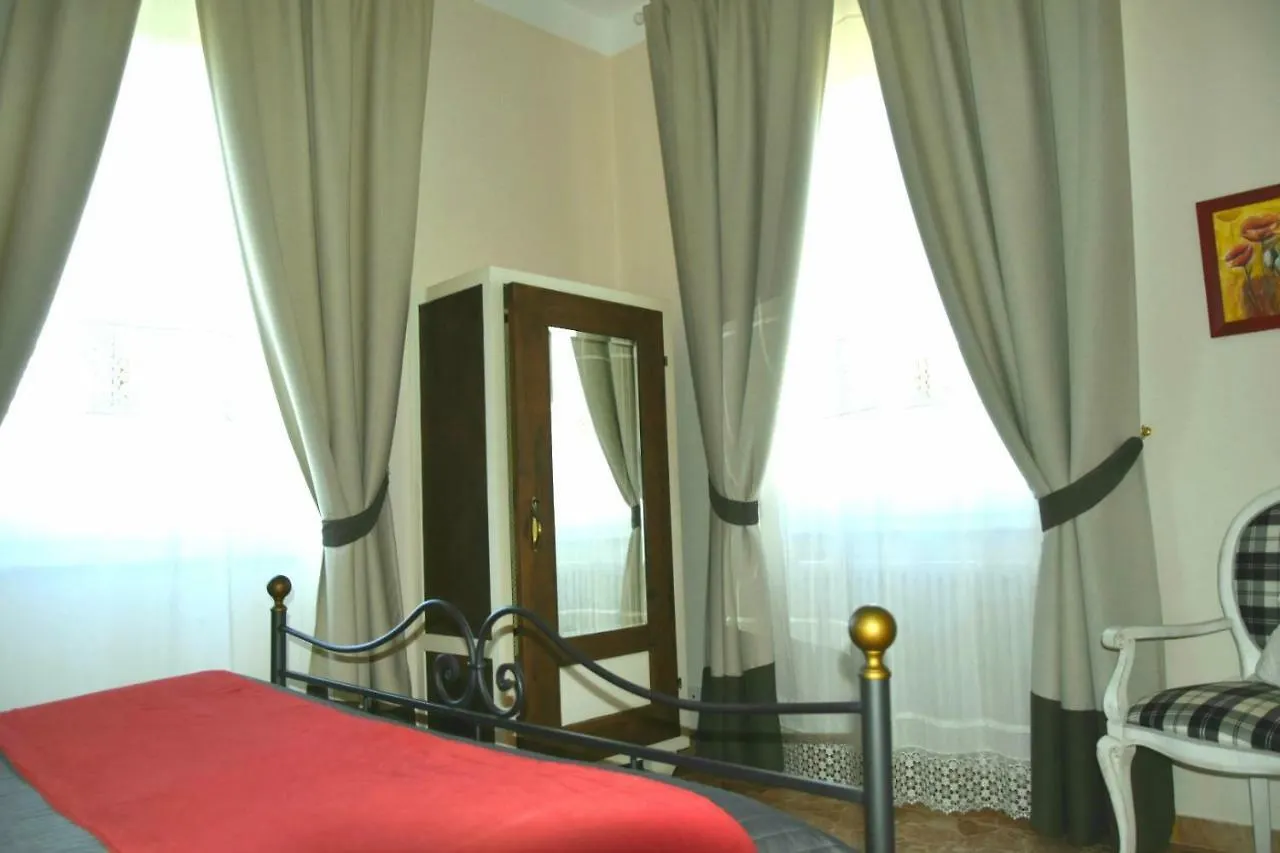 Privatunterkunft Casa Oliver Lucca